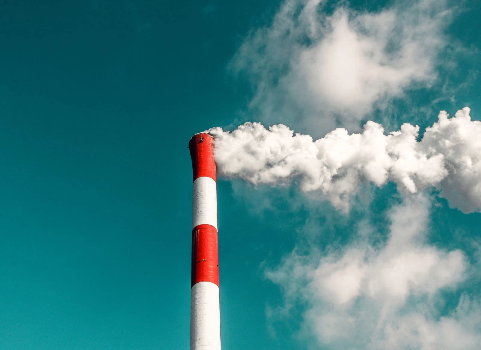 Was Du dazu beitragen kannst, Deinen CO2-Ausstoß im Alltag zu reduzieren, erfährst Du hier.
